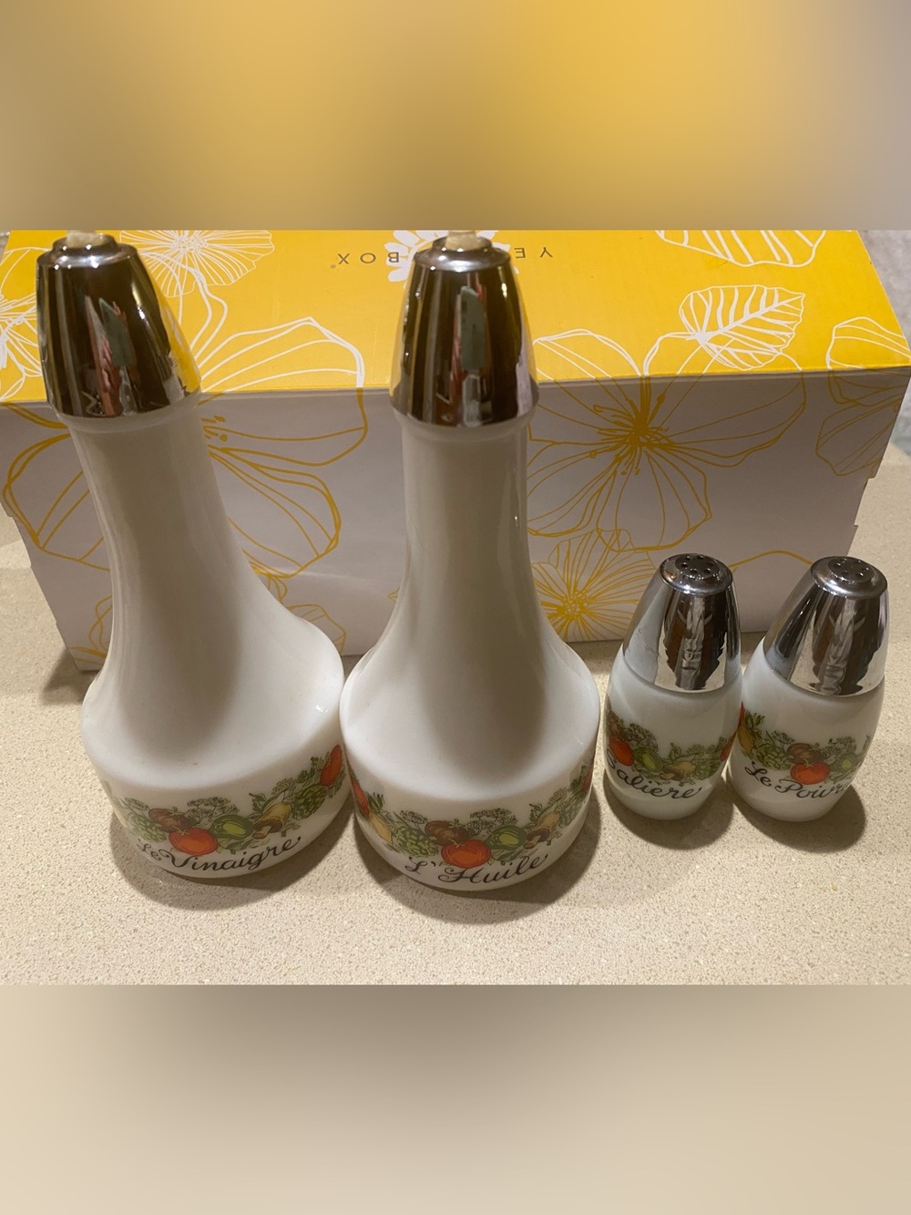 Gemco Vintage White Ceramic Oil and Vinegar Pourer and Salt & Pepper Shaker